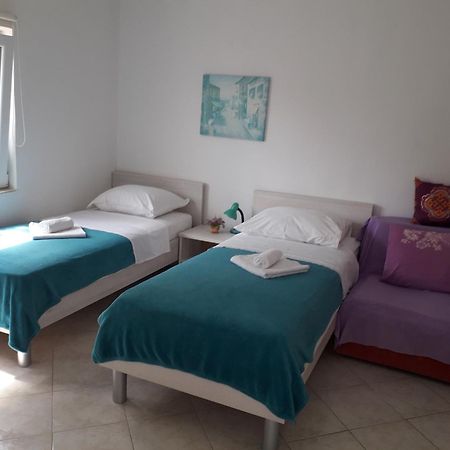 Apartmani Lena Šibenik Esterno foto