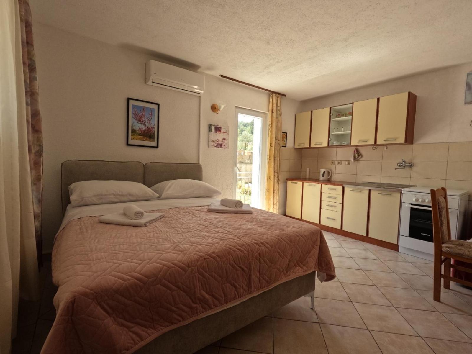 Apartmani Lena Šibenik Esterno foto